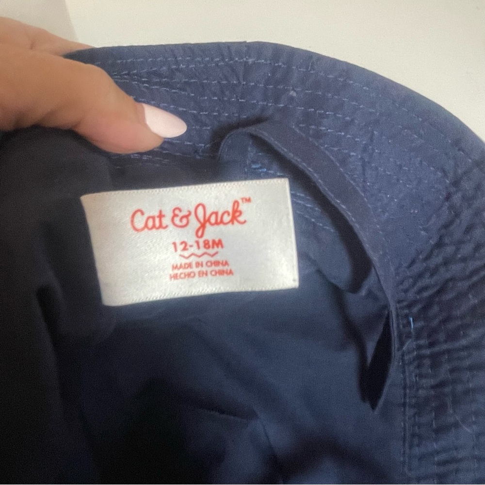 Cat & Jack Blue Whales Baby Sun Hat w/Chin Strap Size 12-18 … - Picture 3 of 7